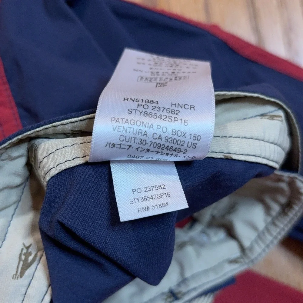 Patagonia Wavefarer Board Shorts Mens 32 Colorblock Navy Red Swim Trunks‎